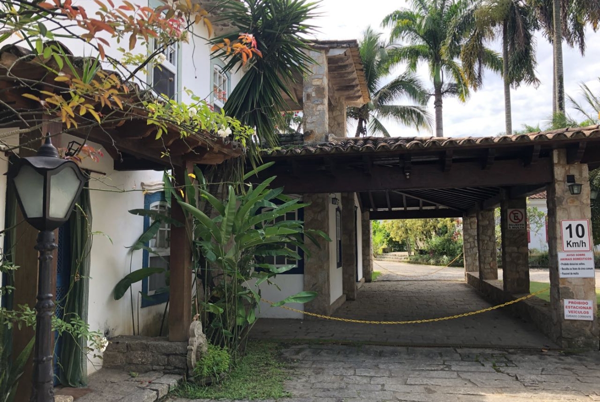 Casa 10- Casa a Venda em Paraty uma jóia no bairro Caborê