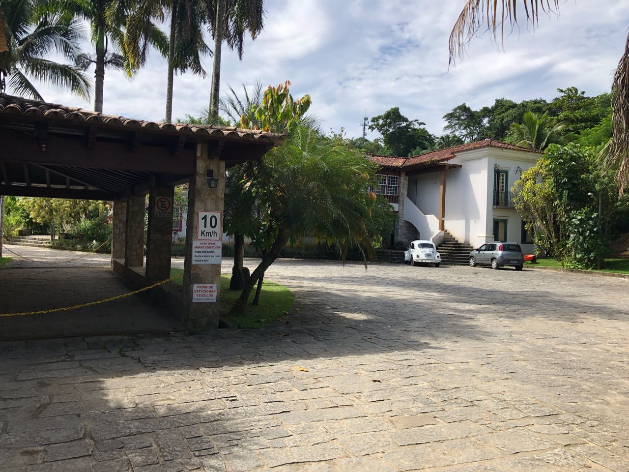 Casa 10- Casa a Venda em Paraty uma jóia no bairro Caborê