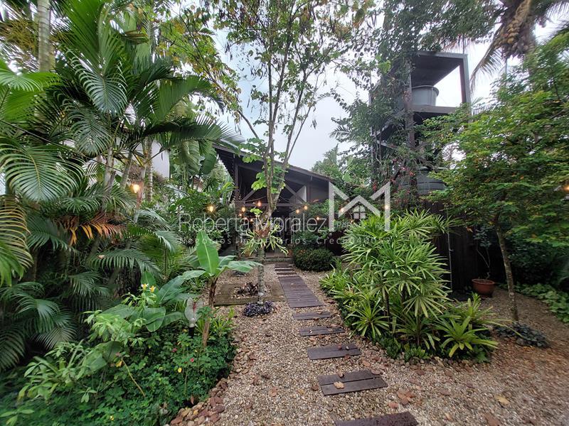 Casa 88 – Casa com 2 quartos em condomínio no Centro de Paraty