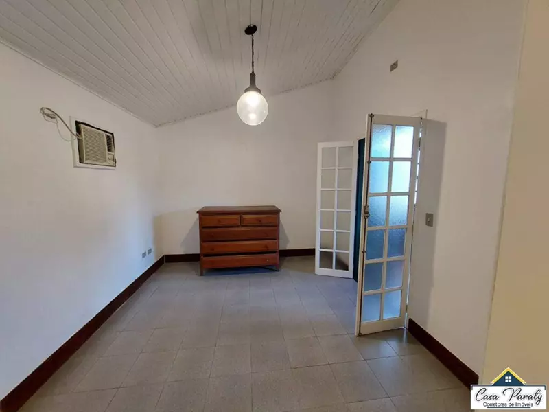 Casa 06 – Bela casa a venda no centro de Paraty-RJ