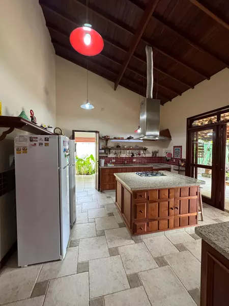 Casa 61 – Graciosa Casa a venda Mobiliada em Condomínio no Bairro Vila Dom Pedro