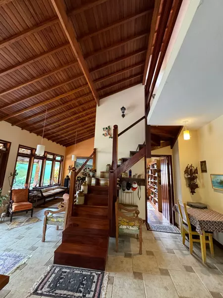 Casa 61 – Graciosa Casa a venda Mobiliada em Condomínio no Bairro Vila Dom Pedro