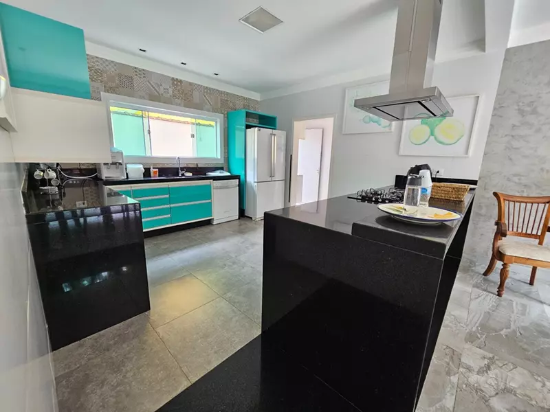 Casa 21 – Moderna casa a venda em Paraty bairro Portal das Artes