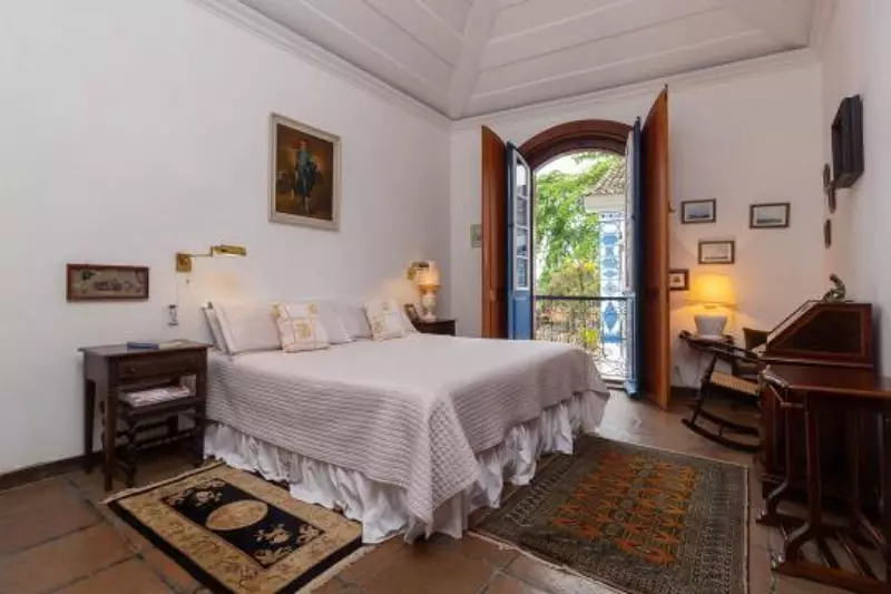 Casa 18 – Belíssimo Sobrado a venda no Centro Histórico de Paraty