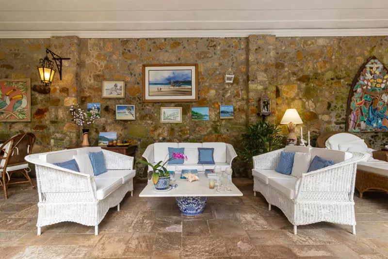 Casa 18 – Belíssimo Sobrado a venda no Centro Histórico de Paraty