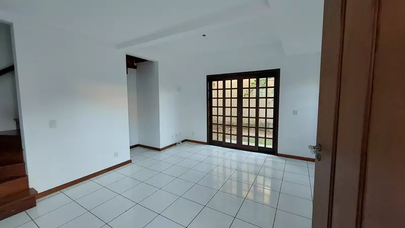 Casa a venda em bairro valorizado em Paraty RJ