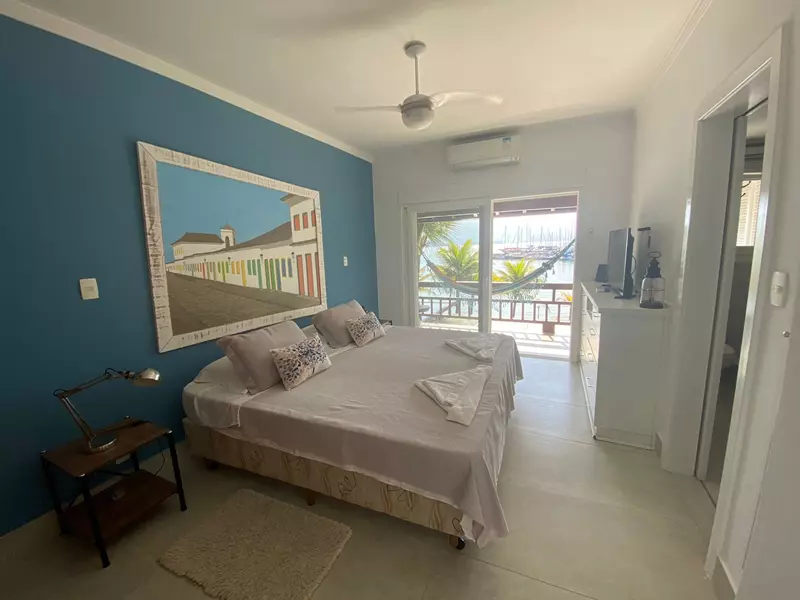 Casa 26 – Casa a venda em condomínio perto das Marinas em Paraty