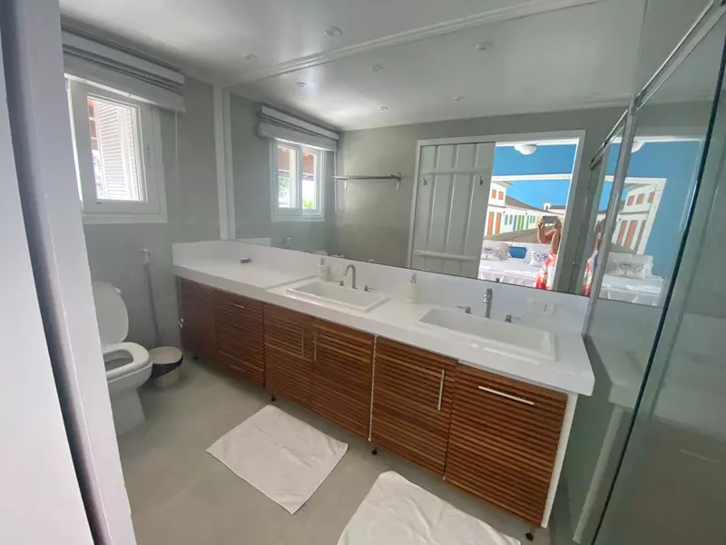 Casa 26 – Casa a venda em condomínio perto das Marinas em Paraty