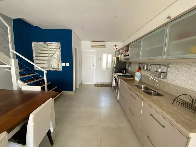 Casa 26 – Casa a venda em condomínio perto das Marinas em Paraty