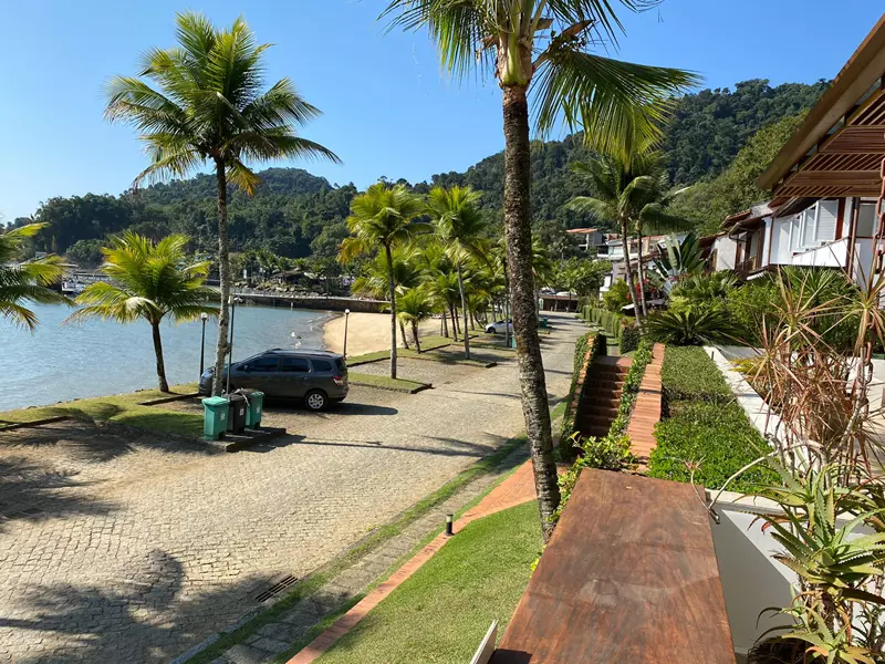 Casa 26 – Casa a venda em condomínio perto das Marinas em Paraty