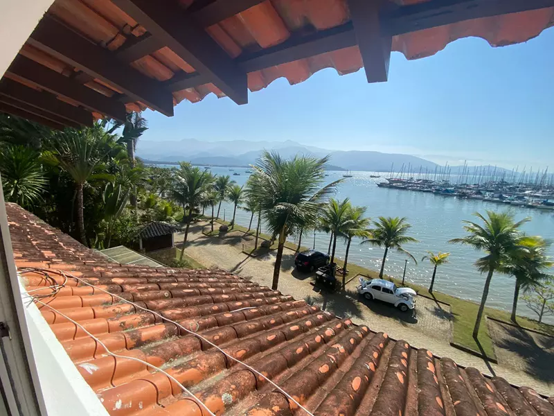 Casa 26 – Casa a venda em condomínio perto das Marinas em Paraty