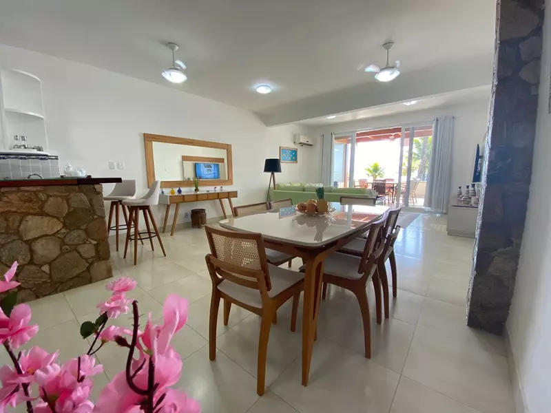 Casa 24 – Casa em condomínio a venda frente ao Mar em Paraty