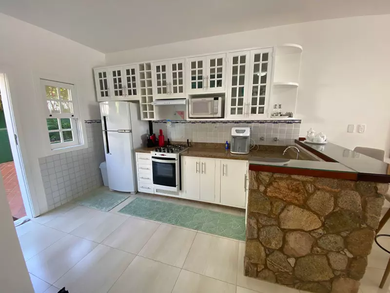 Casa 24 – Casa em condomínio a venda frente ao Mar em Paraty