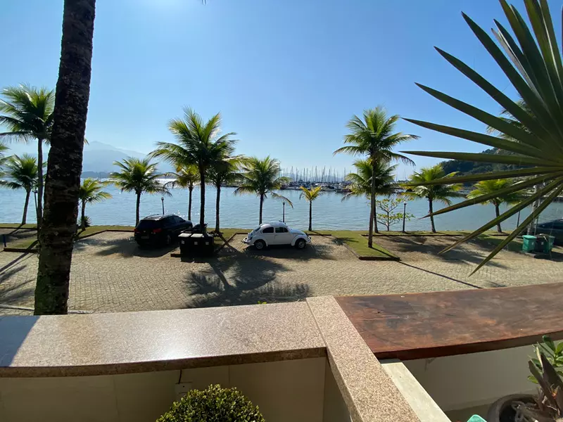 Casa 24 – Casa em condomínio a venda frente ao Mar em Paraty