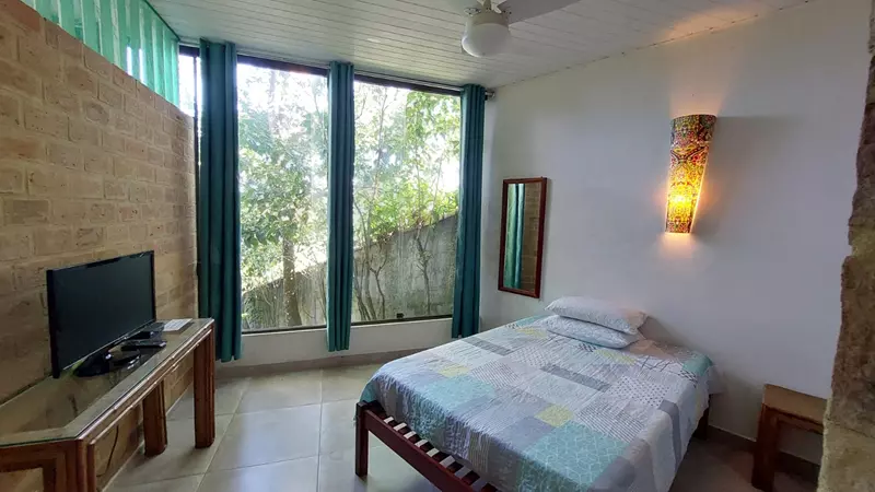 Casa 28 – Linda casa a venda no morro da Praia Grande em Paraty