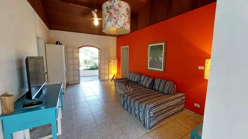Casa 28 – Linda casa a venda no morro da Praia Grande em Paraty