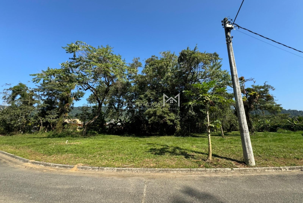 Terreno 05 – Lote diferenciado Condomínio lado Marina Porto Imperial