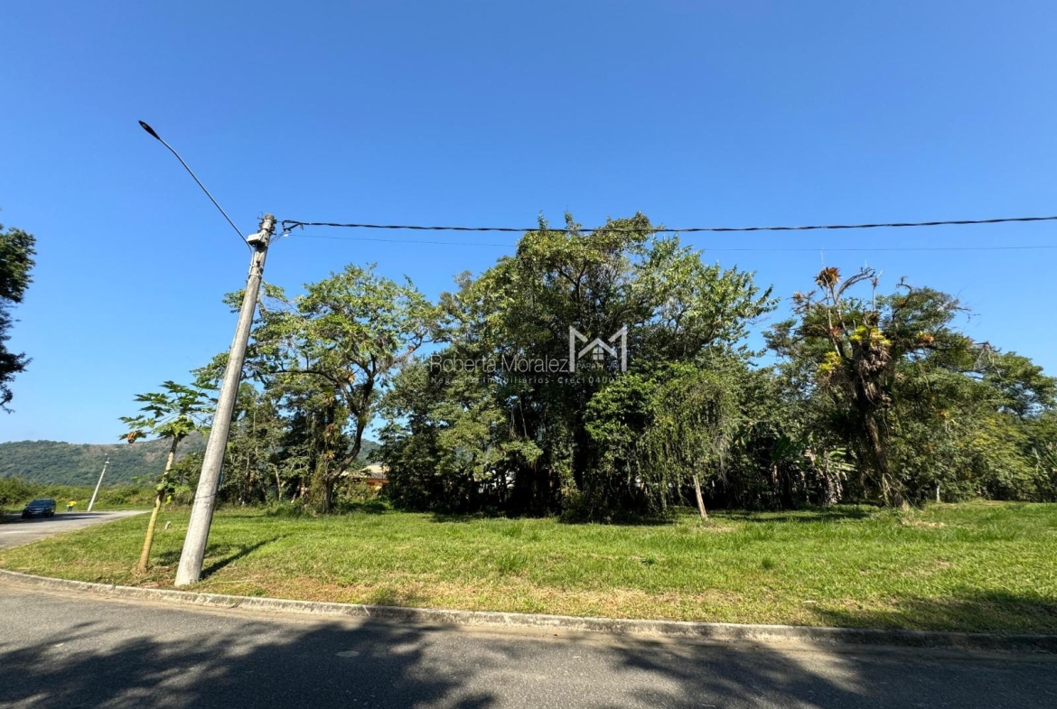 Terreno 05 – Lote diferenciado Condomínio lado Marina Porto Imperial