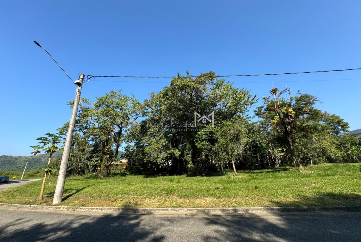 Terreno 05 – Lote diferenciado Condomínio lado Marina Porto Imperial