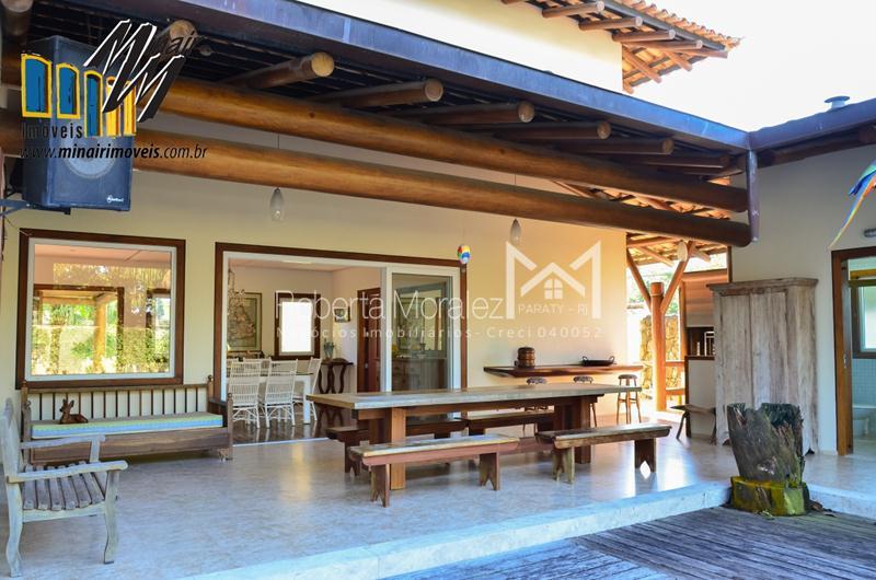 Casa 42-Belíssima casa a venda no bairro Caborê em Paraty RJ