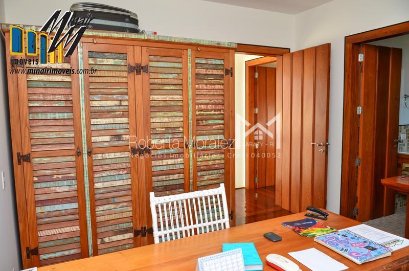 Casa 42-Belíssima casa a venda no bairro Caborê em Paraty RJ