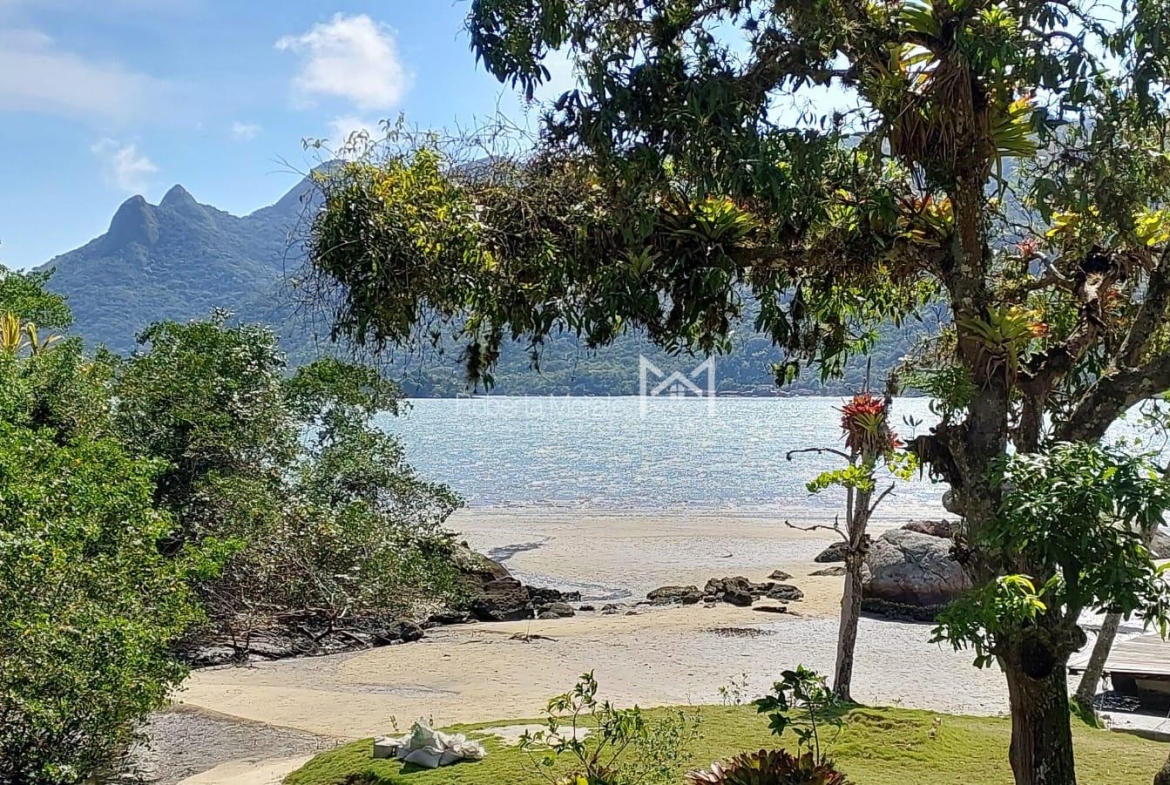 Casa 48 – Saco do Mamanguá propriedade exclusiva a venda