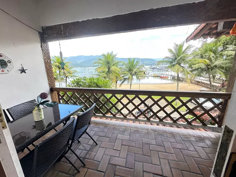 Casa 53 – Imóvel a venda em Paraty com Vista para o Mar