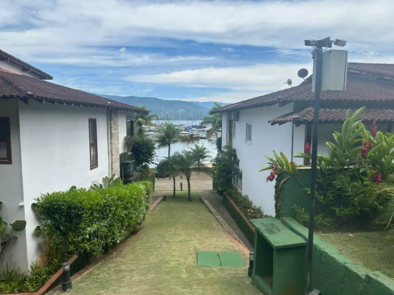 Casa 53 – Imóvel a venda em Paraty com Vista para o Mar