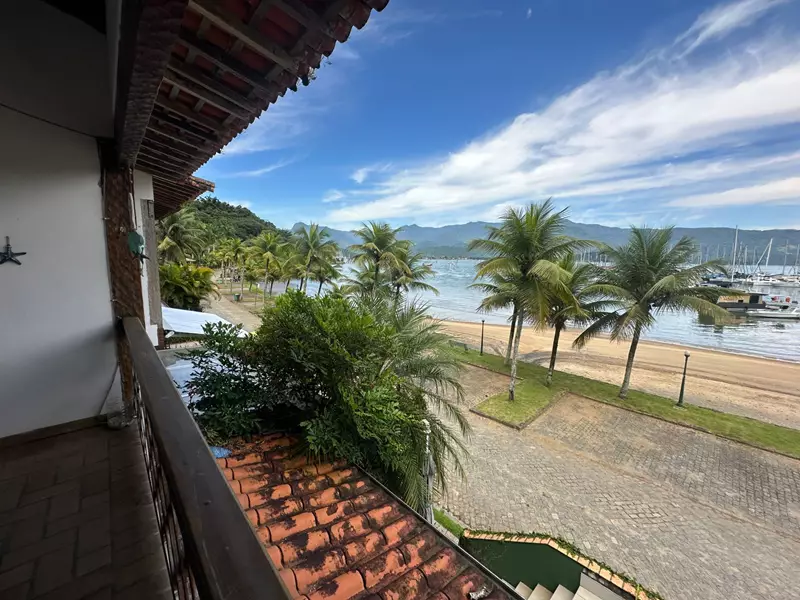 Casa 53 – Imóvel a venda em Paraty com Vista para o Mar