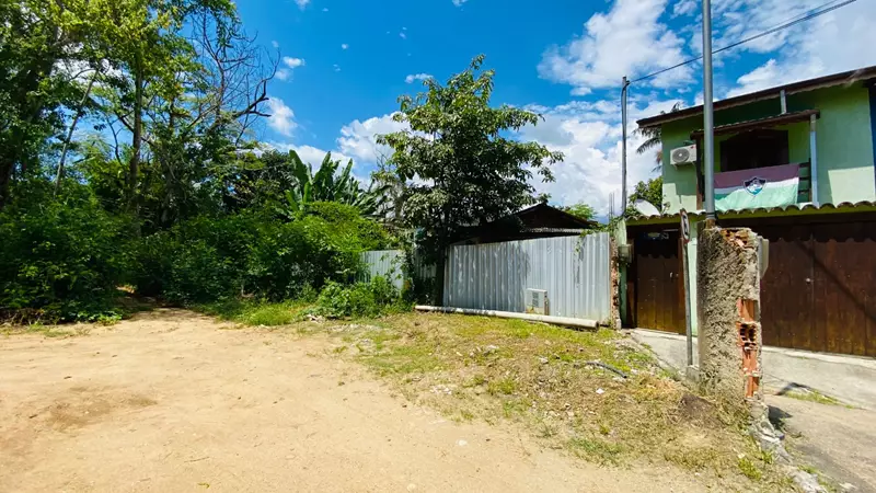 Terreno 10 – Lote a venda com acesso para duas ruas bairro Caborê