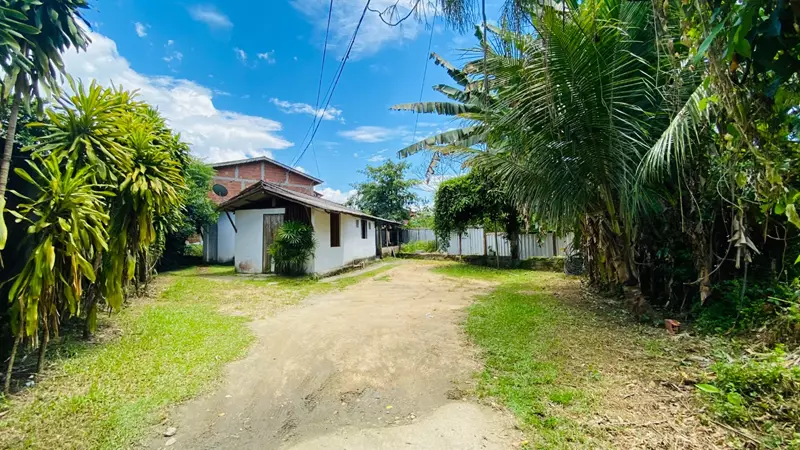 Terreno 10 – Lote a venda com acesso para duas ruas bairro Caborê