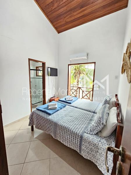 Casa 63 – Casa com 5 suítes e piscina a 700m do Centro Histórico