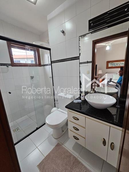 Casa 63 – Casa com 5 suítes e piscina a 700m do Centro Histórico