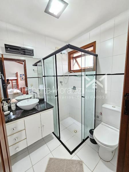 Casa 63 – Casa com 5 suítes e piscina a 700m do Centro Histórico