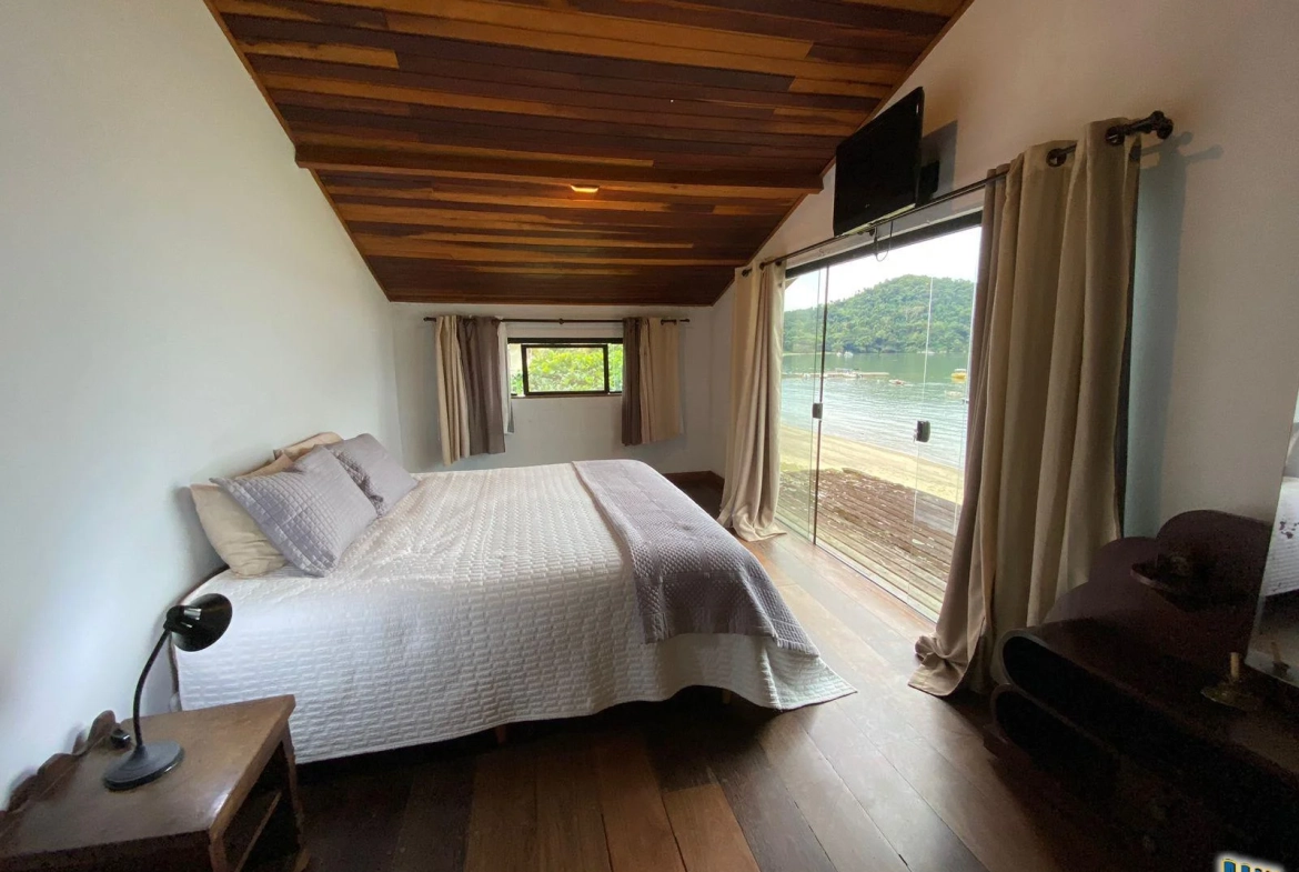 Casa 62- Imóvel de frente para o mar em Paraty