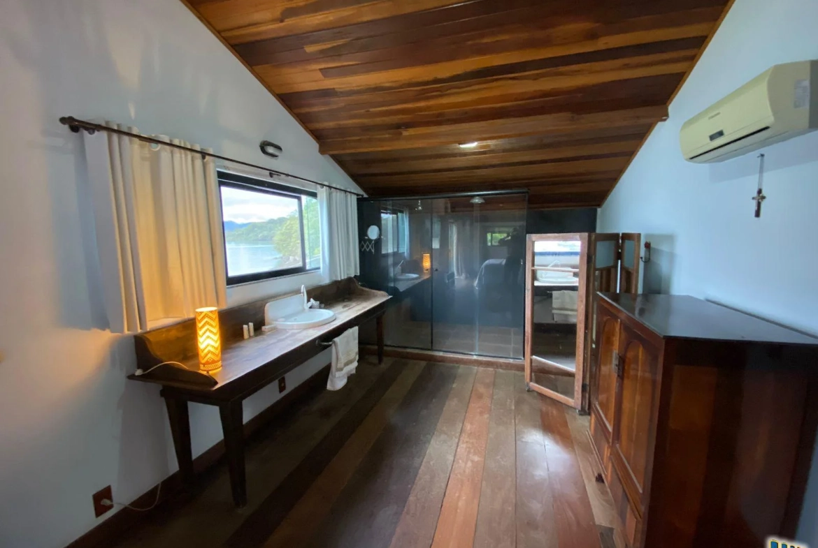Casa 62- Imóvel de frente para o mar em Paraty