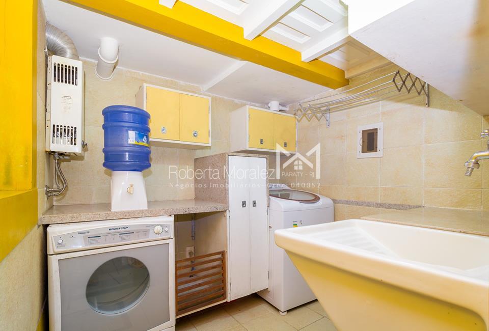 Casa 65- Casa com 3 suítes e localização privilegiada no Centro Histórico