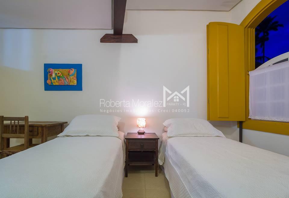 Casa 65- Casa com 3 suítes e localização privilegiada no Centro Histórico