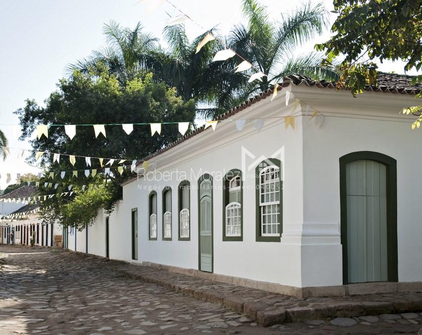 Casa 67 – Casa com 05 suítes a venda no Centro Histórico de Paraty