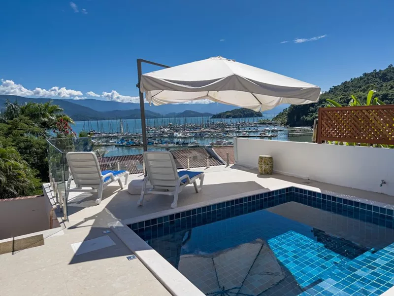 Casa 73 – Apartamento a venda com vista para o mar