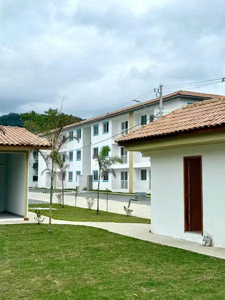 Casa 72 – Apartamento a venda condomínio estrada Paraty – Cunha