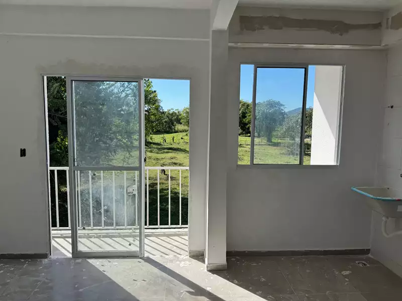 Casa 72 – Apartamento a venda condomínio estrada Paraty – Cunha