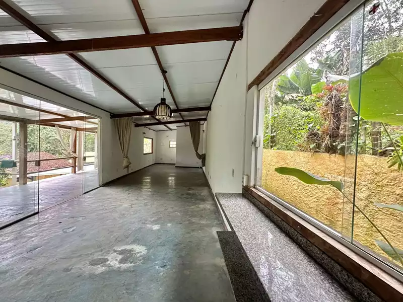 Casa 76 – Excelente casa a venda em condomínio em Paraty