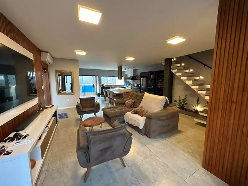 Casa 75 – Moderna casa alto padrão a venda em Paraty