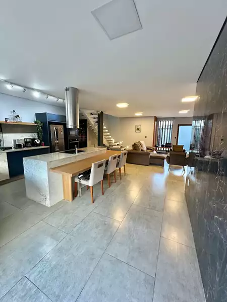 Casa 75 – Moderna casa alto padrão a venda em Paraty