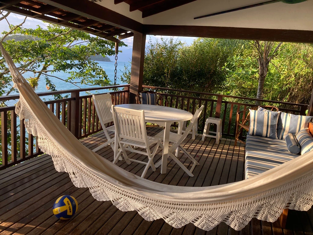 Casa 82 – Deslumbrante casa de frente para o mar a venda em Paraty