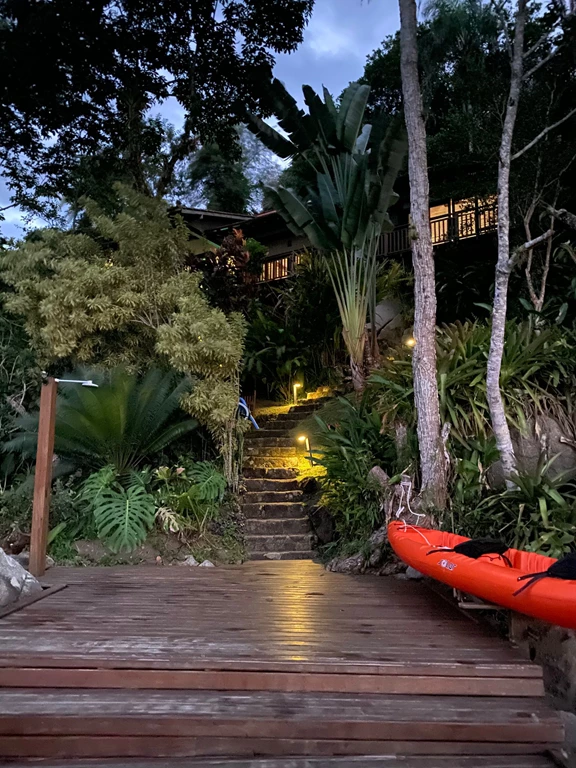 Casa 82 – Deslumbrante casa de frente para o mar a venda em Paraty