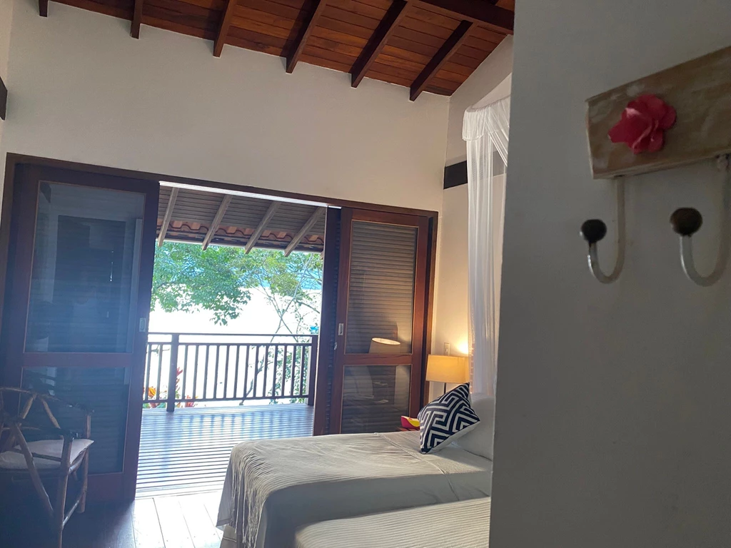 Casa 82 – Deslumbrante casa de frente para o mar a venda em Paraty