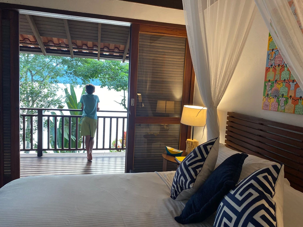 Casa 82 – Deslumbrante casa de frente para o mar a venda em Paraty