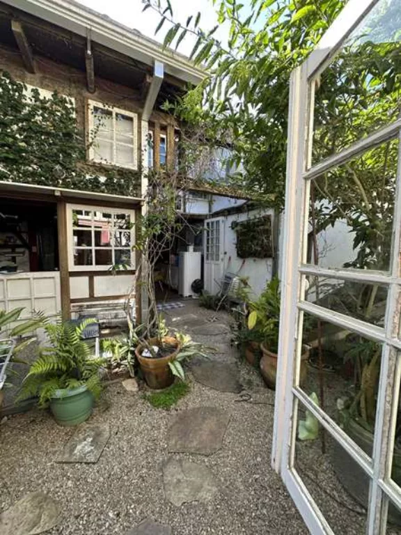 Casa 84 – Casa para venda no Centro Histórico de Paraty